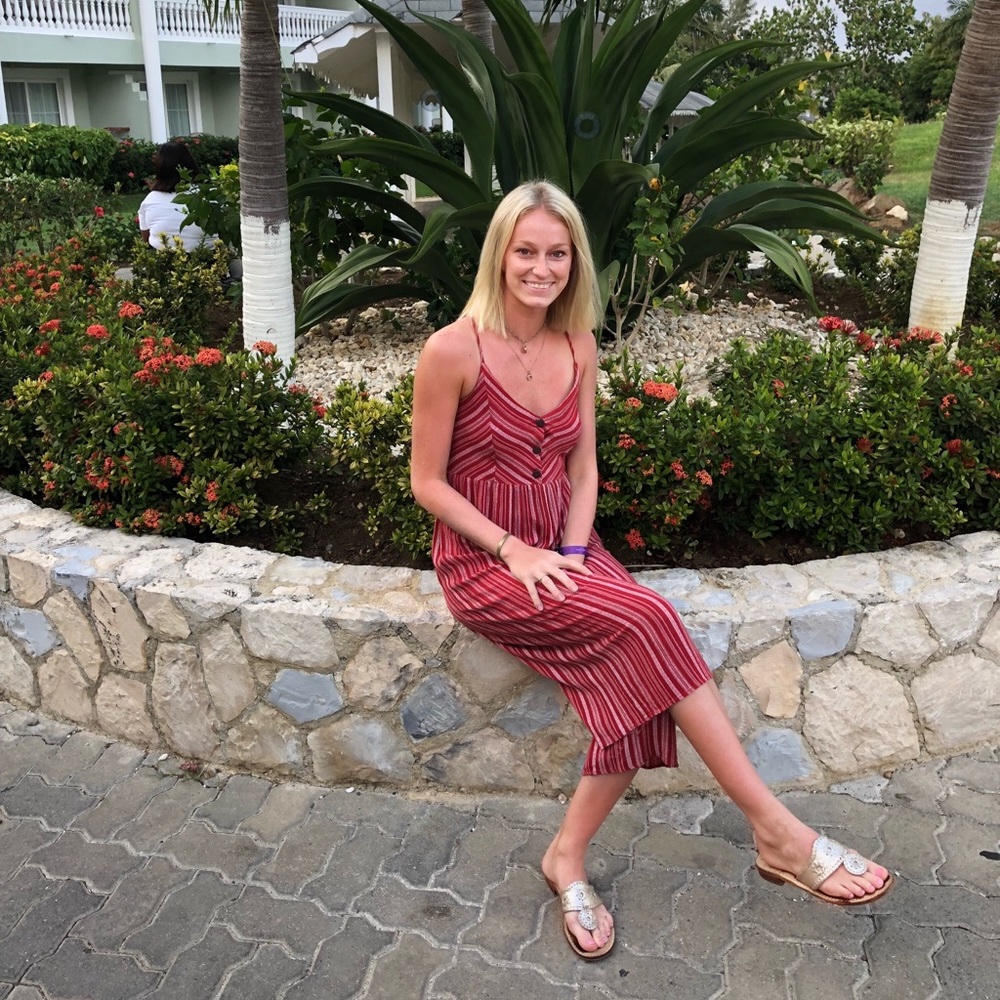 Meet your Posher, Makayla